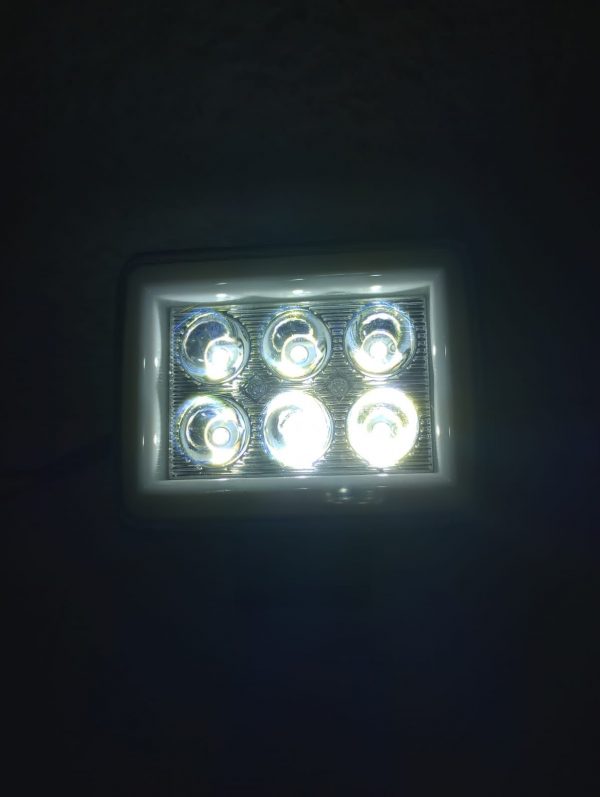 Faro Rectangular De 6 Leds Con Anillo Ambar 12v - Image 5