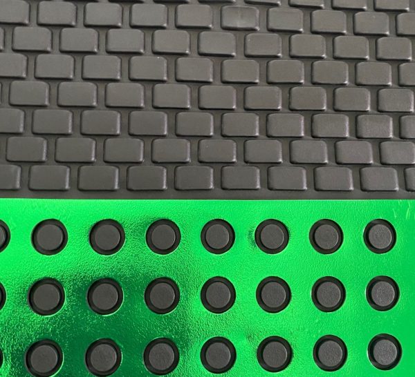 Tapete Para Automóvil Color: Negro/Verde 4pzas - Image 4
