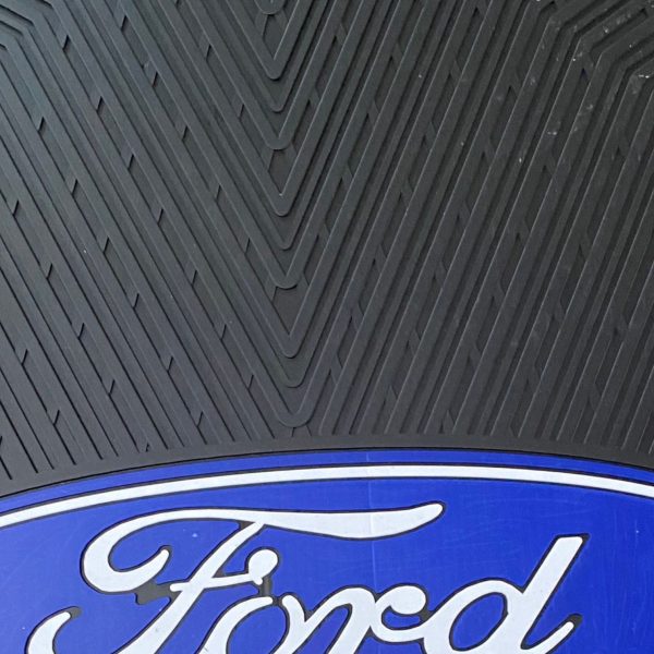 Lodera Negra Ford 24x30 Pulgadas - Image 4